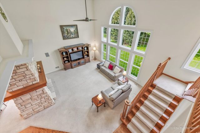 505 Moose Lake Drive, North Aurora, IL 60542