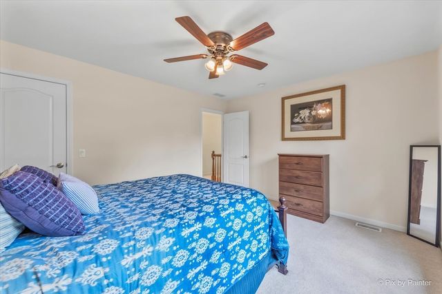 505 Moose Lake Drive, North Aurora, IL 60542