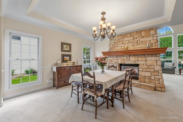 505 Moose Lake Drive, North Aurora, IL 60542