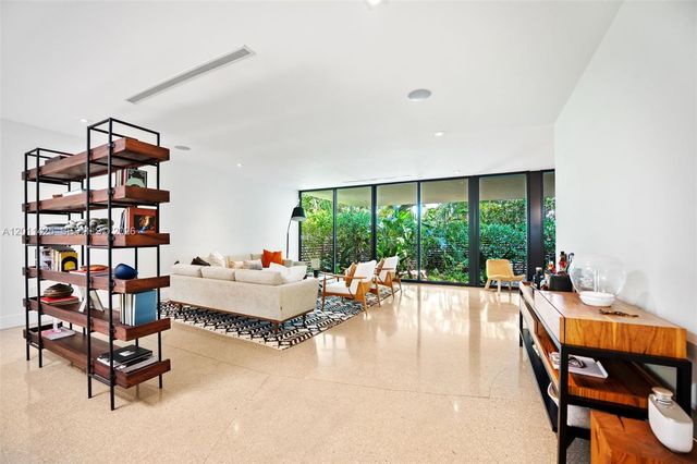 4045 Bonita Ave, Miami, FL 33133