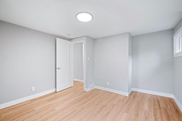 1266 E Green Lake DRIVE, West Bend, WI 53090