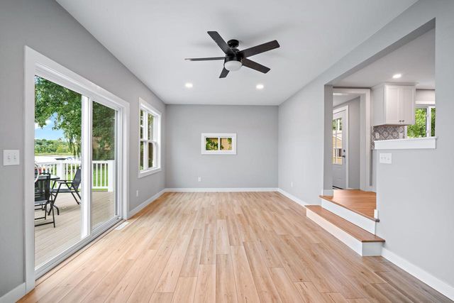 1266 E Green Lake DRIVE, West Bend, WI 53090