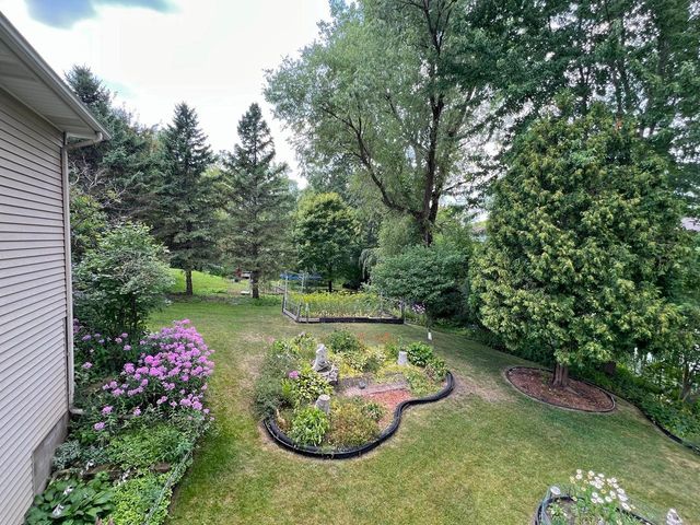6361 Beckman Court, Inver Grove Heights, MN 55077