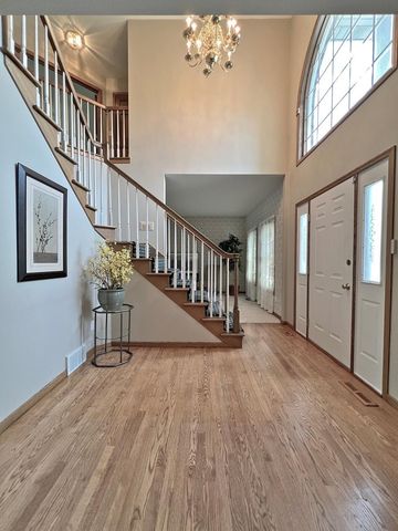 6361 Beckman Court, Inver Grove Heights, MN 55077