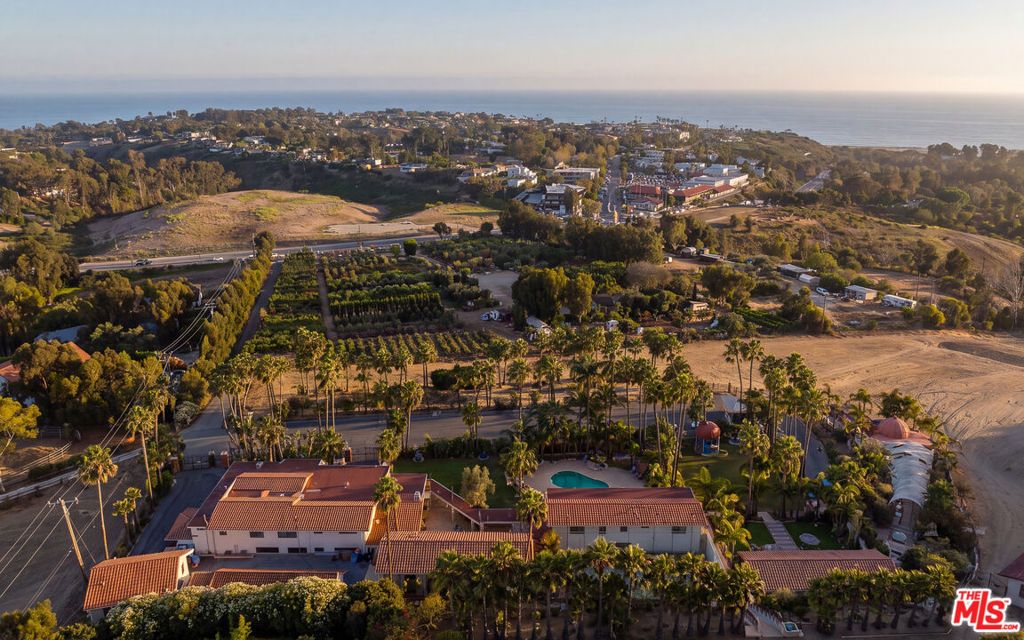 29081 Pacific Coast Highway, Malibu, CA 90265 — photo 2