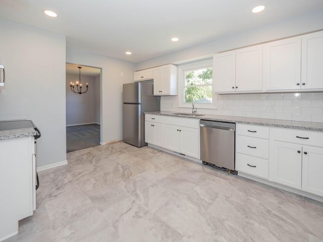 319 Westview Street, Kalamazoo, MI 49009