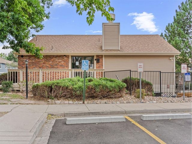 4456 S Carson Way, Aurora, CO 80015