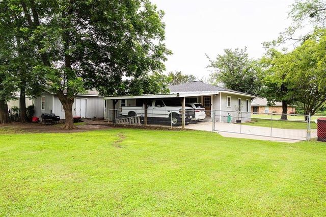508 Fleming St., Mount Vernon, TX 75457