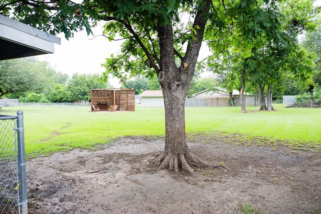 508 Fleming St., Mount Vernon, TX 75457