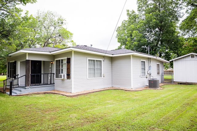508 Fleming St., Mount Vernon, TX 75457