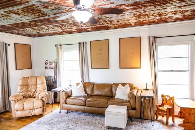 508 Fleming St., Mount Vernon, TX 75457