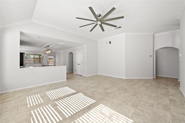 6909 Bay City BND, Austin, TX 78725