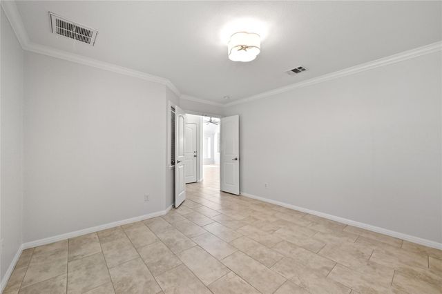 6909 Bay City BND, Austin, TX 78725