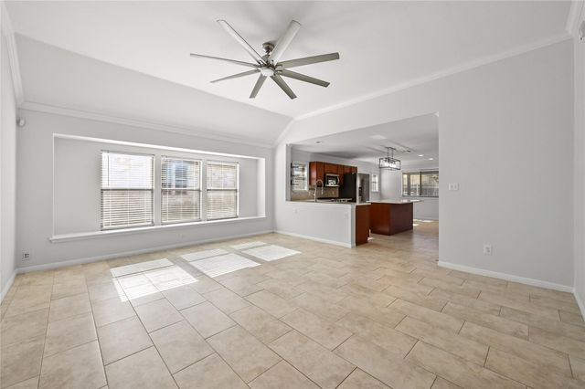 6909 Bay City BND, Austin, TX 78725