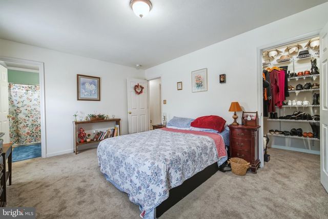 156 ADEN DR, Strasburg, VA 22657