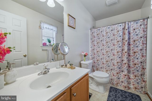 156 ADEN DR, Strasburg, VA 22657