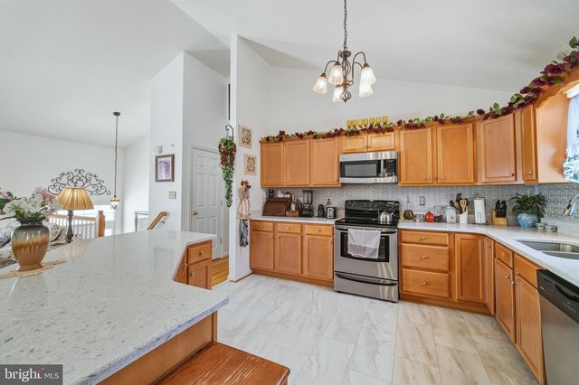 156 ADEN DR, Strasburg, VA 22657