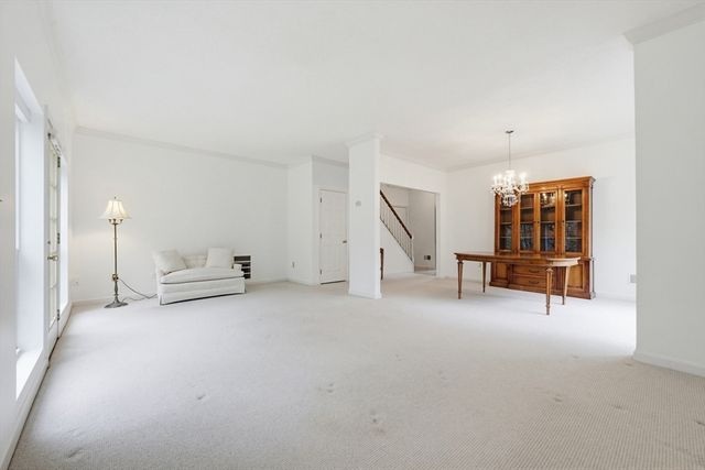 6 Balcom Dr., Foxboro, MA 02035