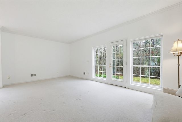 6 Balcom Dr., Foxboro, MA 02035