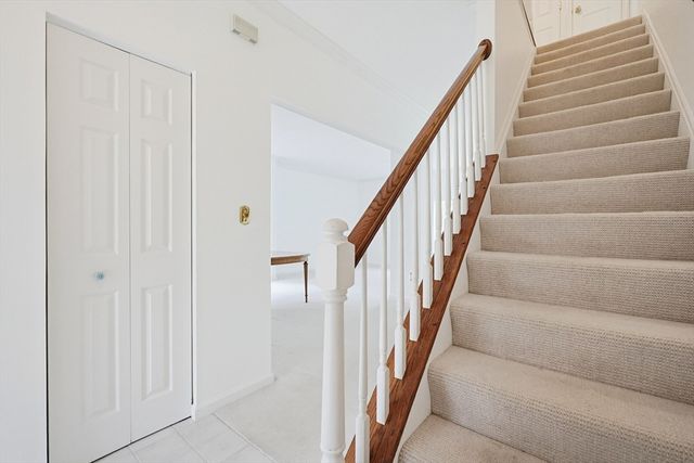 6 Balcom Dr., Foxboro, MA 02035