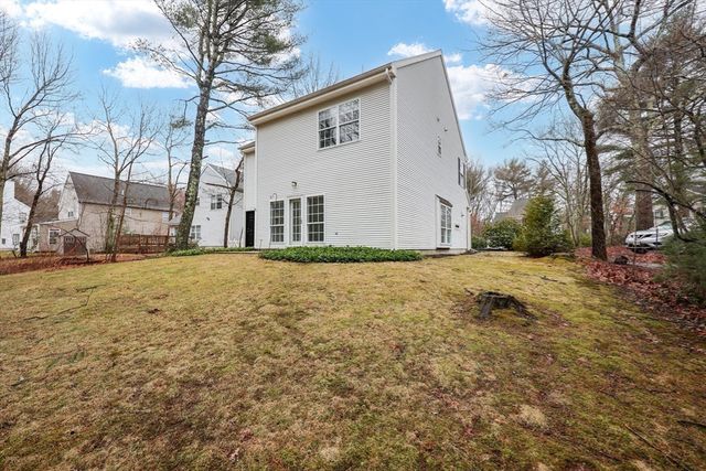 6 Balcom Dr., Foxboro, MA 02035
