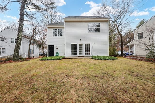 6 Balcom Dr., Foxboro, MA 02035