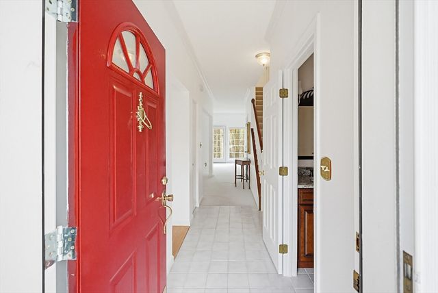 6 Balcom Dr., Foxboro, MA 02035