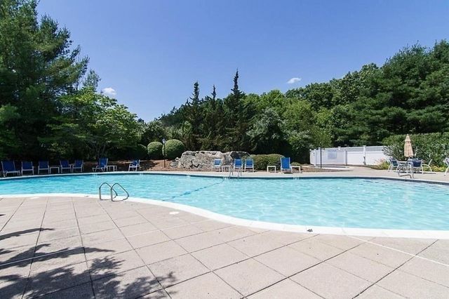 6 Balcom Dr., Foxboro, MA 02035