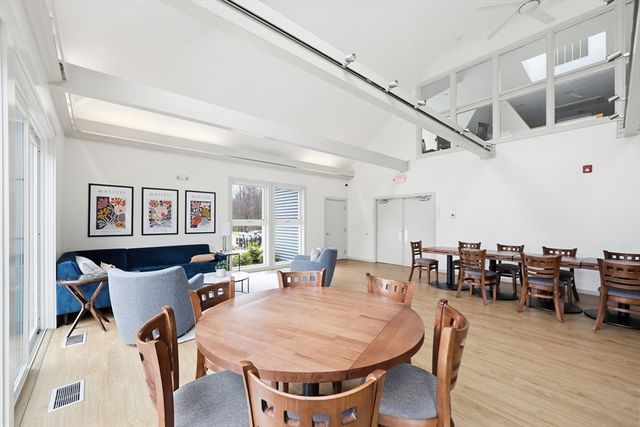 6 Balcom Dr., Foxboro, MA 02035