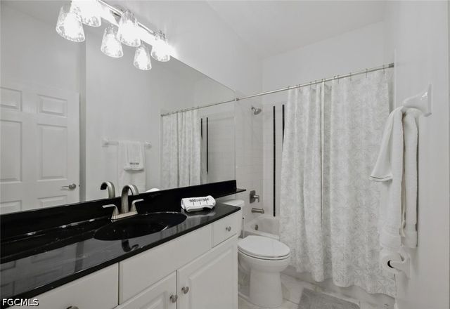 14052 Clear Water LN, Fort Myers, FL 33907