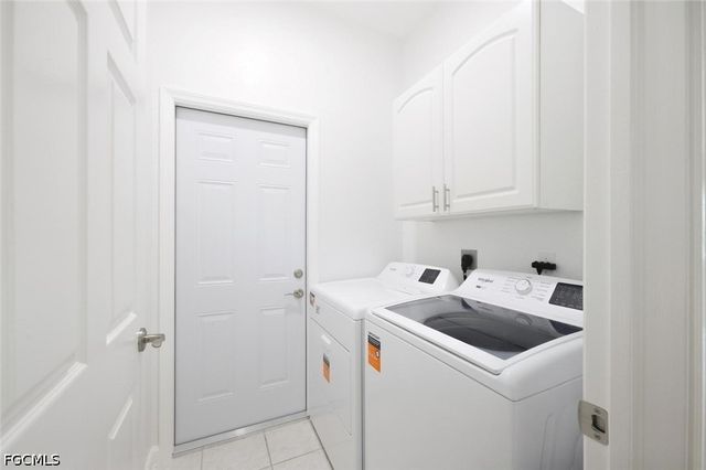 14052 Clear Water LN, Fort Myers, FL 33907
