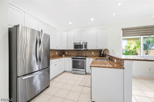 14052 Clear Water LN, Fort Myers, FL 33907