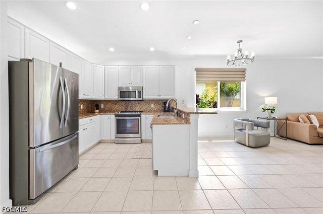 14052 Clear Water LN, Fort Myers, FL 33907