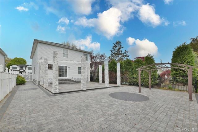 26 Maeder Avenue, Merrick, NY 11566