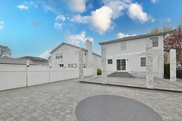 26 Maeder Avenue, Merrick, NY 11566