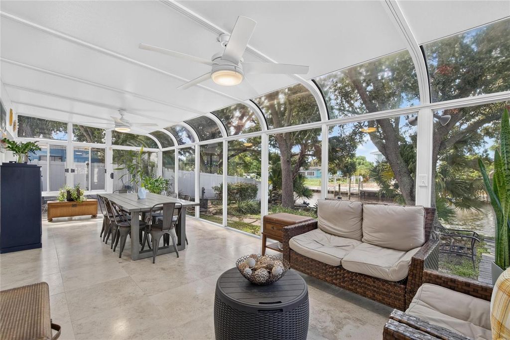 Image 22 of property listing at 10718 DRUMMOND RD, Tampa, FL 33615