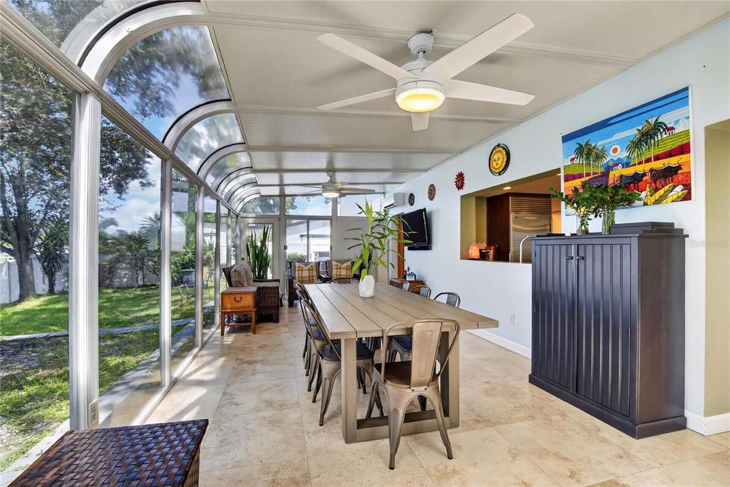 Image 23 of property listing at 10718 DRUMMOND RD, Tampa, FL 33615