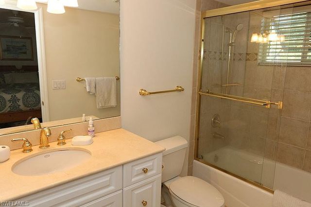 480 5th ST S 202, Naples, FL 34102