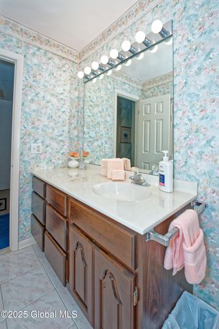 50 Southbury Road, Clifton Park, NY 12065
