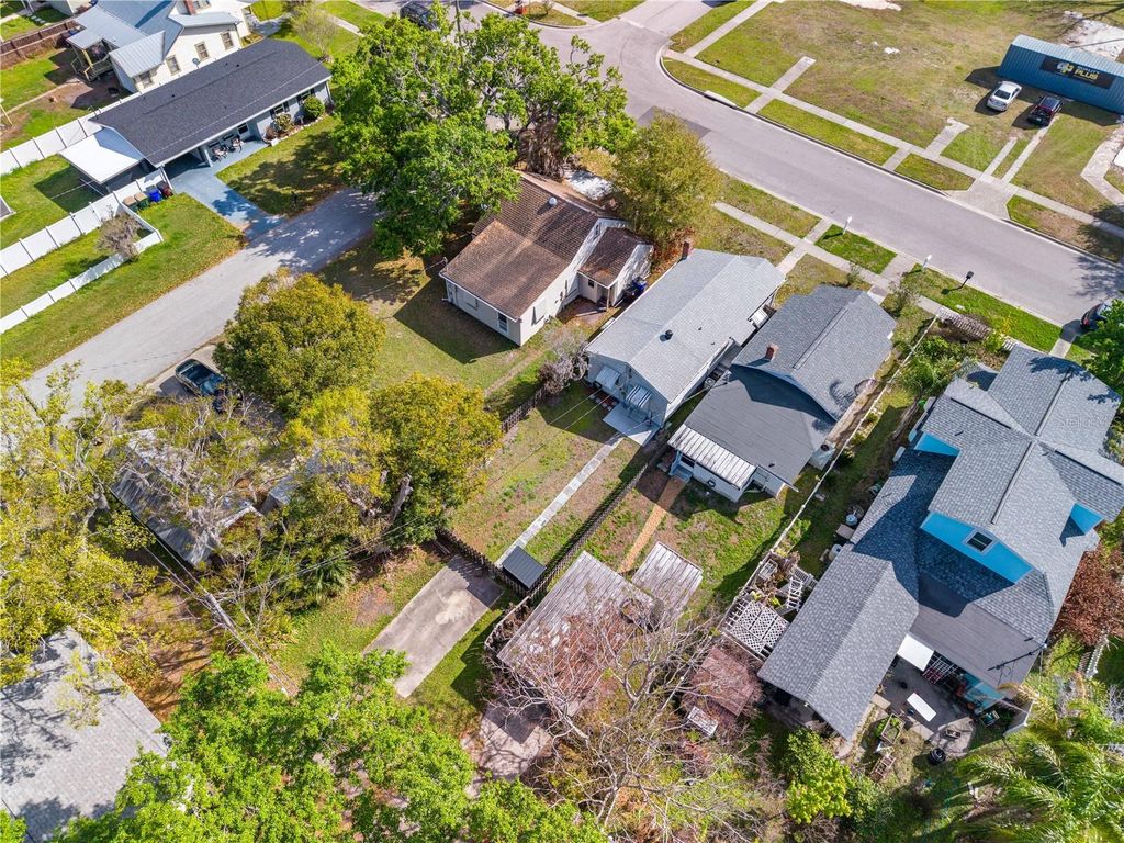 Image 42 of property listing at 804 MASSACHUSETTS AVENUE, St Cloud, FL 34769