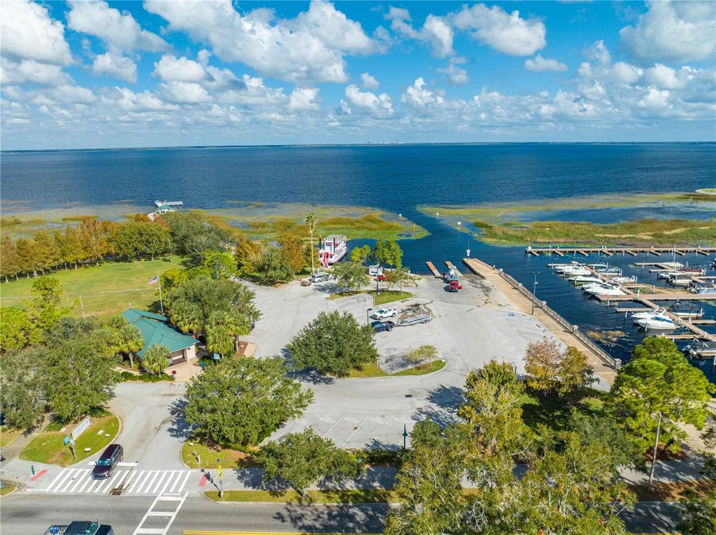 Image 51 of property listing at 804 MASSACHUSETTS AVENUE, St Cloud, FL 34769