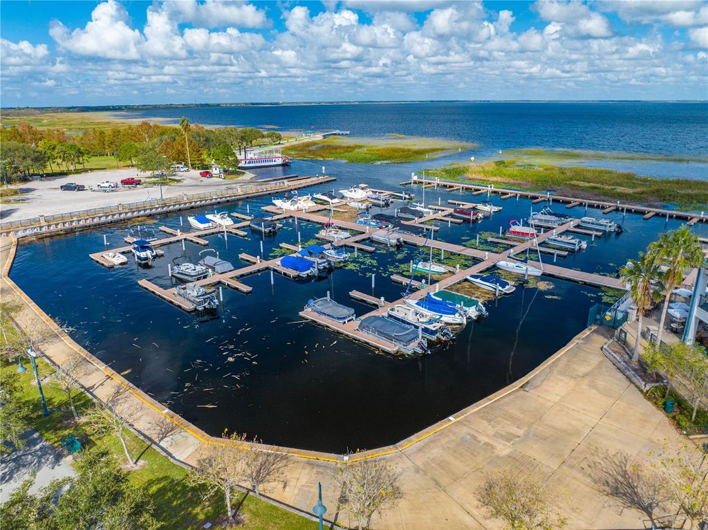 Image 63 of property listing at 804 MASSACHUSETTS AVENUE, St Cloud, FL 34769