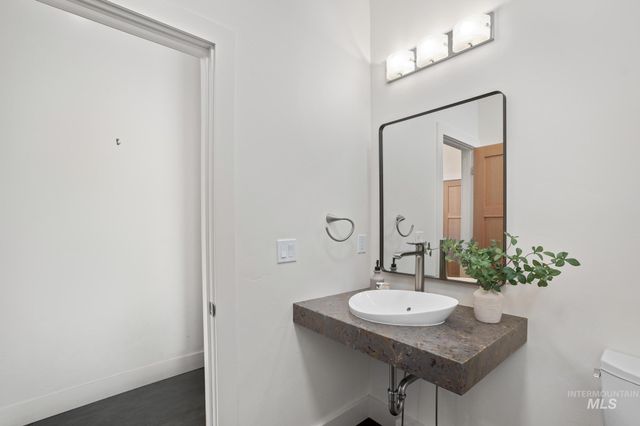 4109 N Eyrie Way, Boise, ID 83703