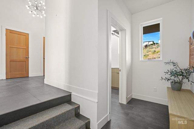 4109 N Eyrie Way, Boise, ID 83703