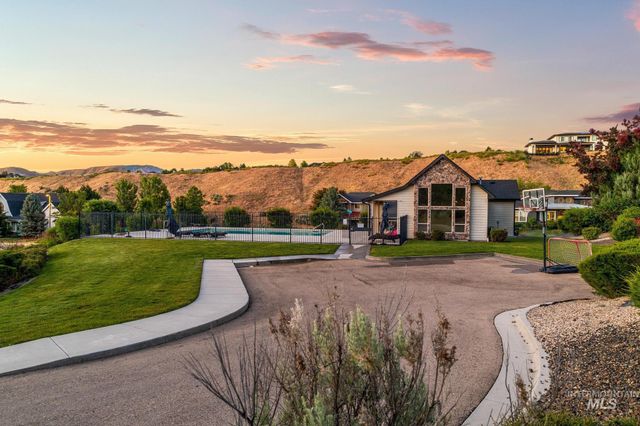 4109 N Eyrie Way, Boise, ID 83703