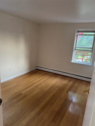 199 Hoover Road 2F, Yonkers, NY 10710