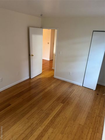 199 Hoover Road 2F, Yonkers, NY 10710