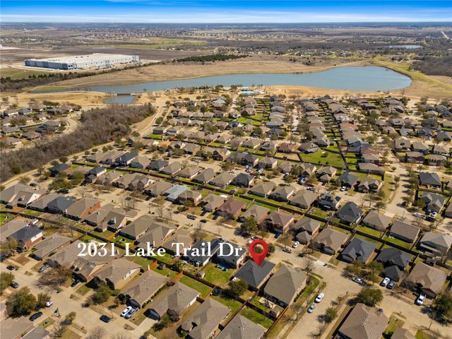 2031 Lake Trail Drive, Heartland, TX 75126