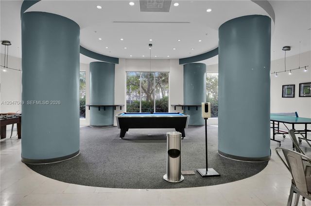 4001 S Ocean Drive 11M, Hollywood, FL 33019