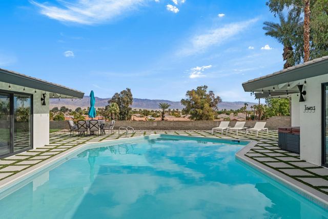 43490 Bath Point Court, Bermuda Dunes, CA 92203